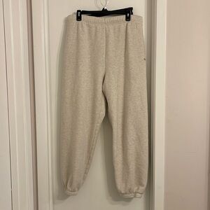 TNA Sweatfleece- Cozy Fleece Mega sweatpant jogger